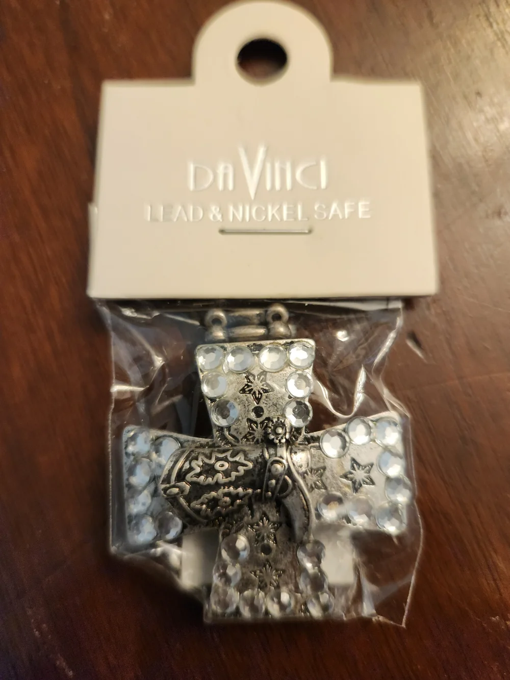 DaVinci Silver Tone Crystal Cross Stretch Ring